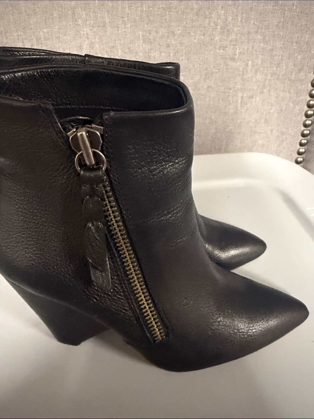 Splendid Women’s Black Leather Pointed Toe Ankle Boot with Side Zip - Picture 3 of 7